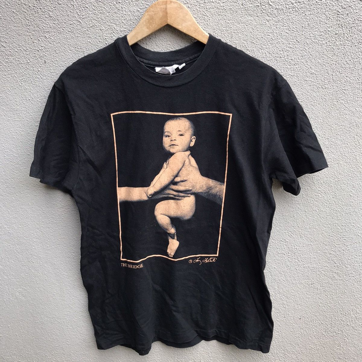 Vintage Vintage LARRY LABONTE pop art tee the bridge Size US M / EU 48-50 / 2 - 2 Thumbnail