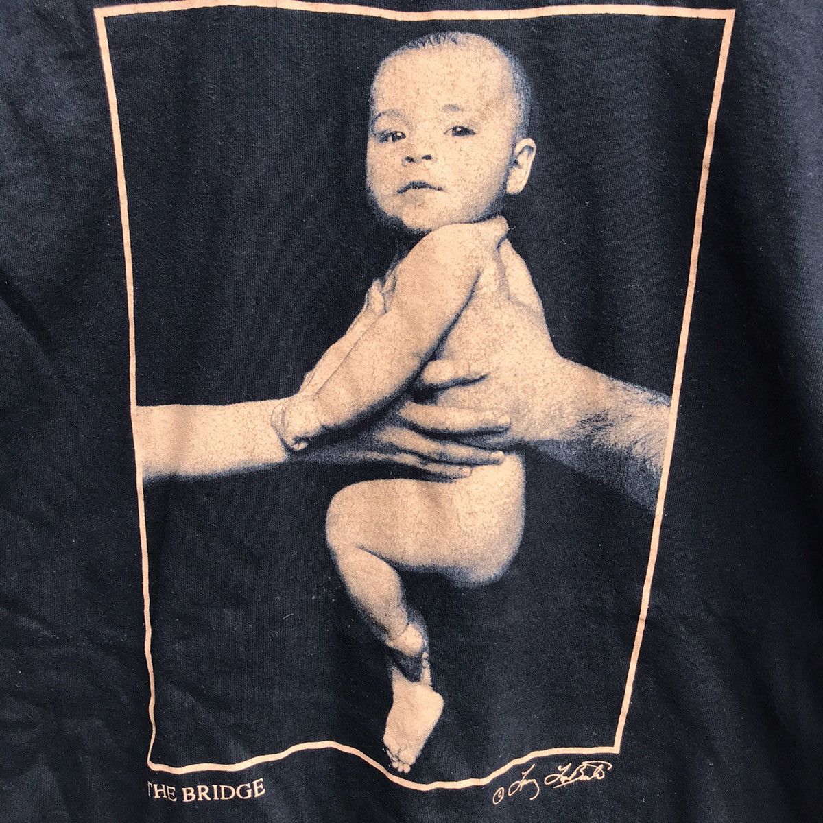 Vintage Vintage LARRY LABONTE pop art tee the bridge Size US M / EU 48-50 / 2 - 3 Thumbnail