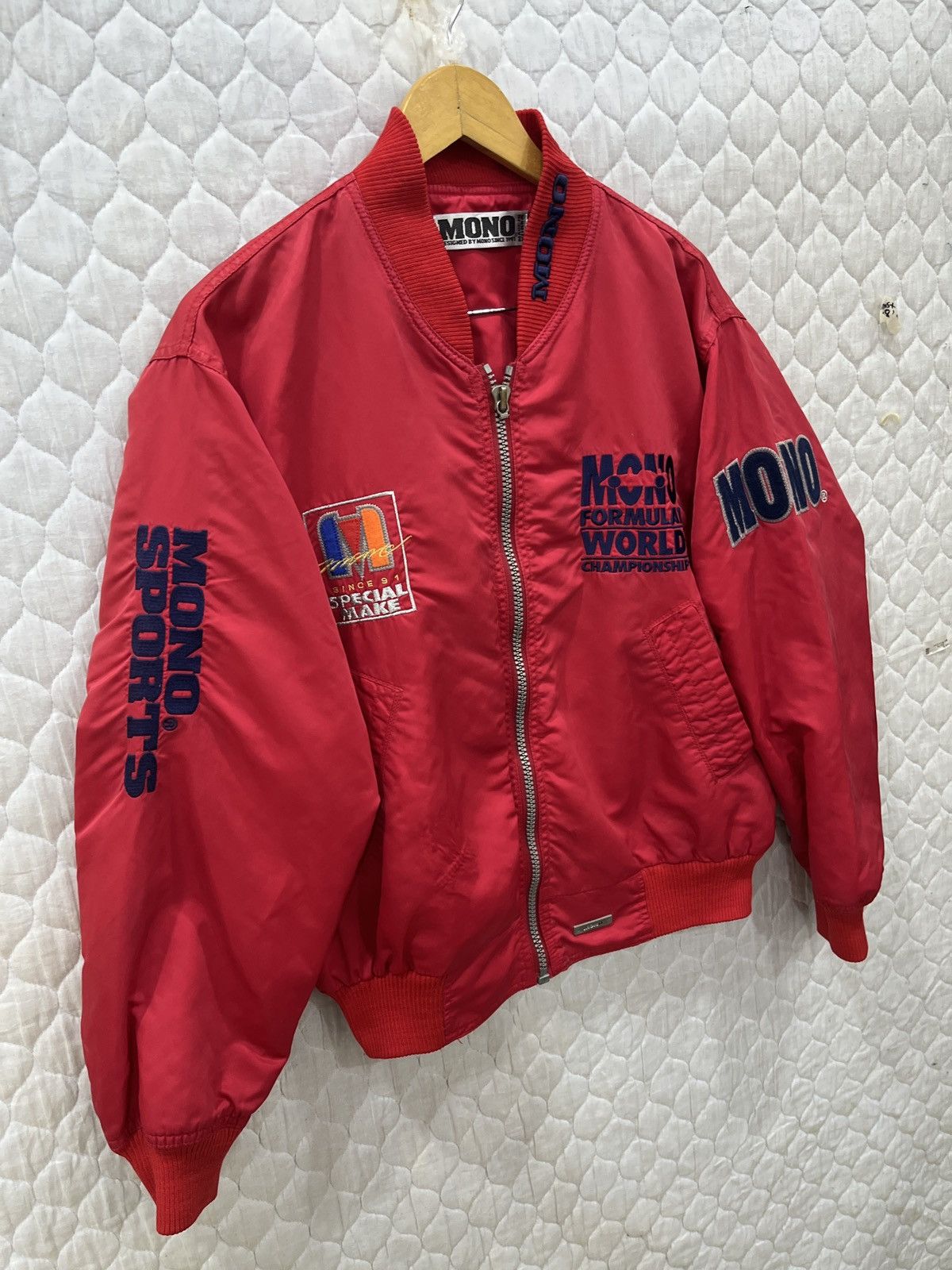 Sports Specialties (Www). MONO FORMULA 1 WORLD CHAMPIONSHIP Size US L / EU 52-54 / 3 - 5 Thumbnail