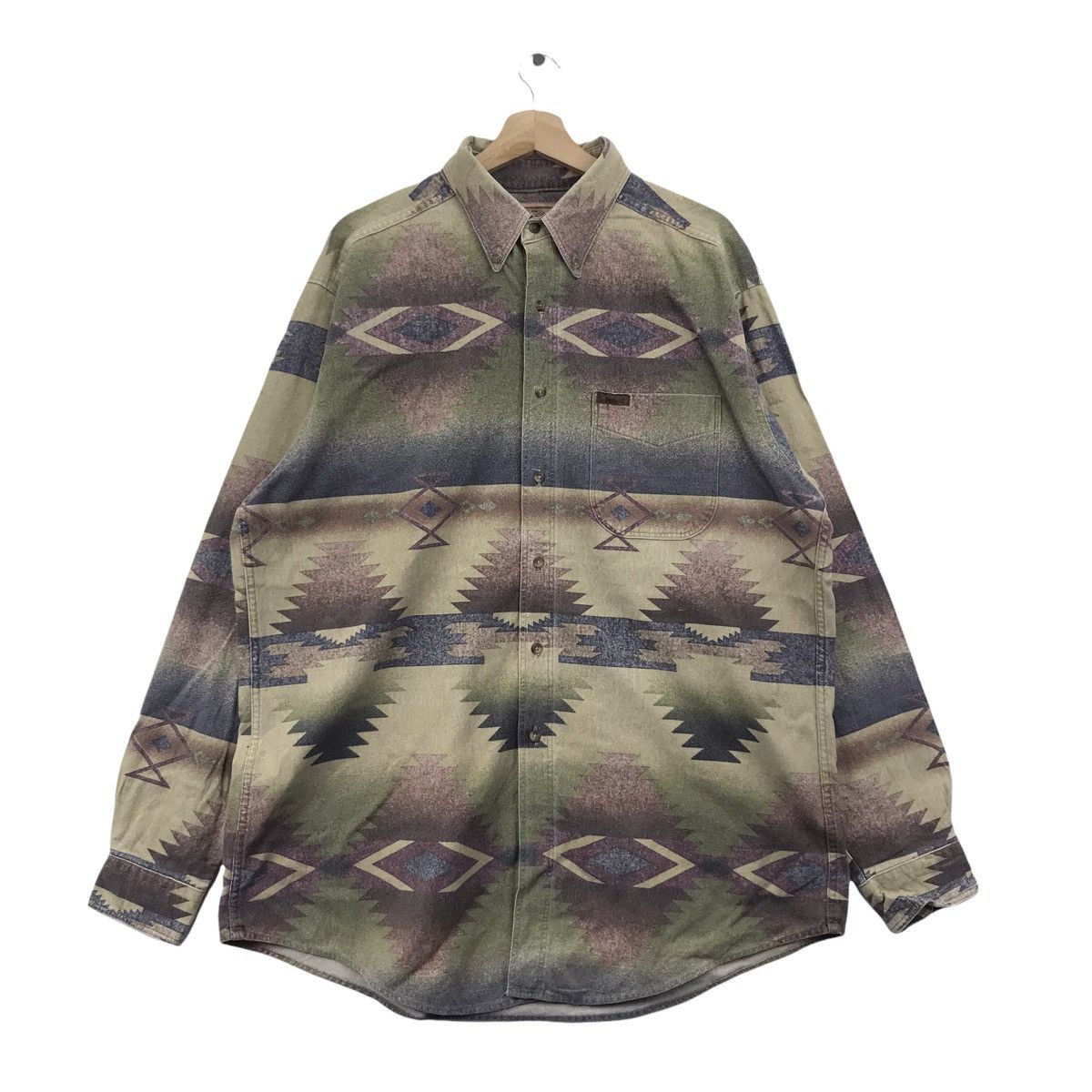 Vintage Vintage 80s WOOLRICH USA NAVAJO Native Urban Button Shirt Size US XL / EU 56 / 4 - 1 Thumbnail