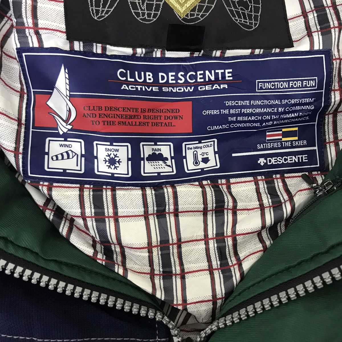 Descente Vintage CLUB DESCENTE Active Snow GearJapan Brand Ski Jacket Size US XXL / EU 58 / 5 - 8 Thumbnail