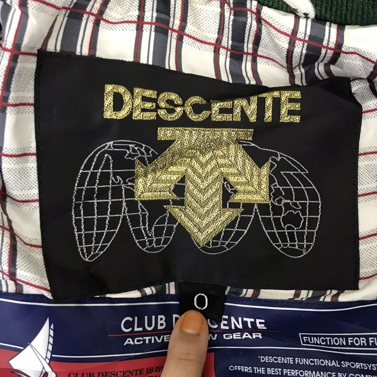 Descente Vintage CLUB DESCENTE Active Snow GearJapan Brand Ski Jacket Size US XXL / EU 58 / 5 - 7 Thumbnail