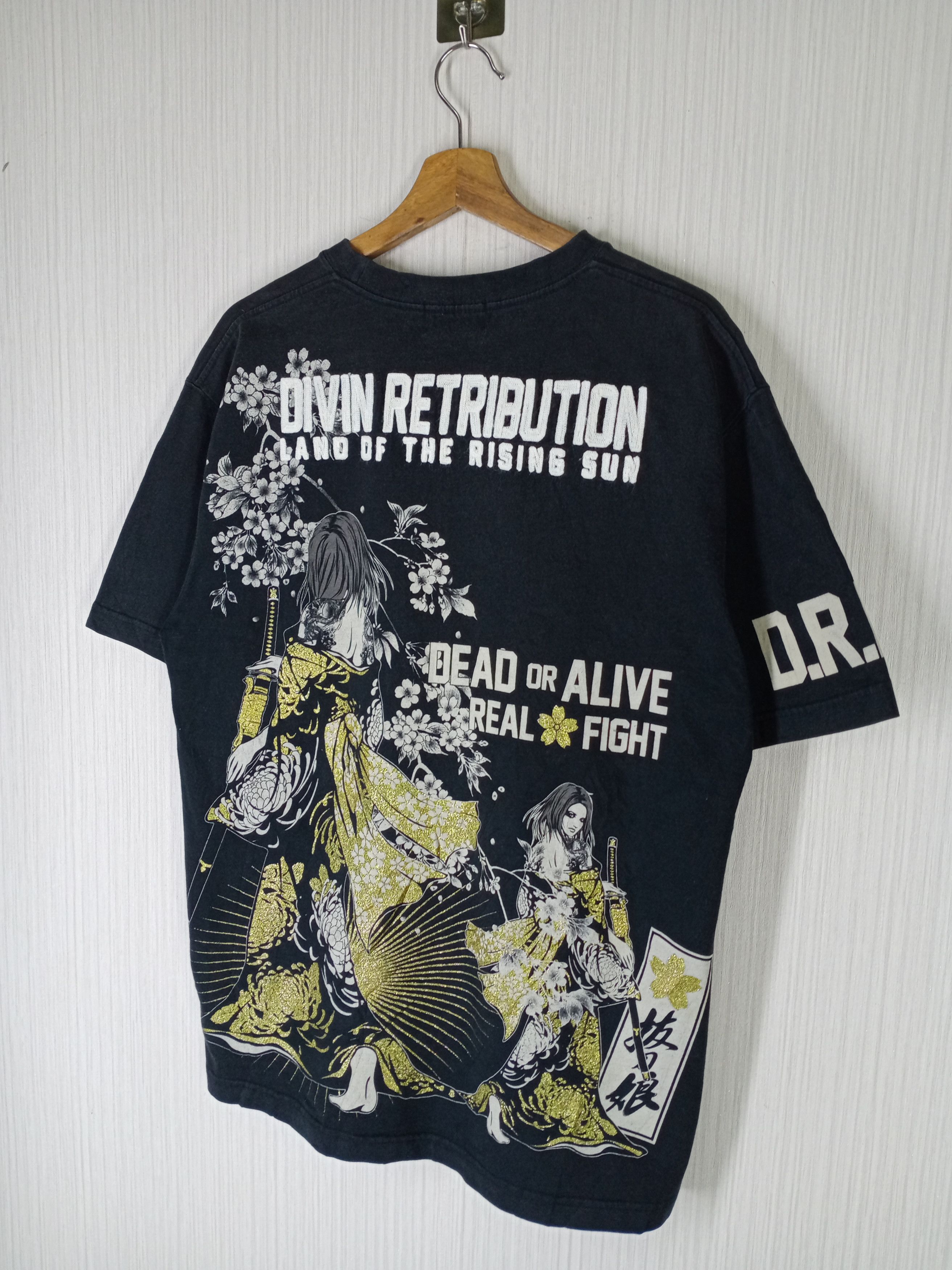 Japanese Brand Rare Vintage Karakuri Tamashi Dead or Alive Tshirt Size US L / EU 52-54 / 3 - 4 Thumbnail