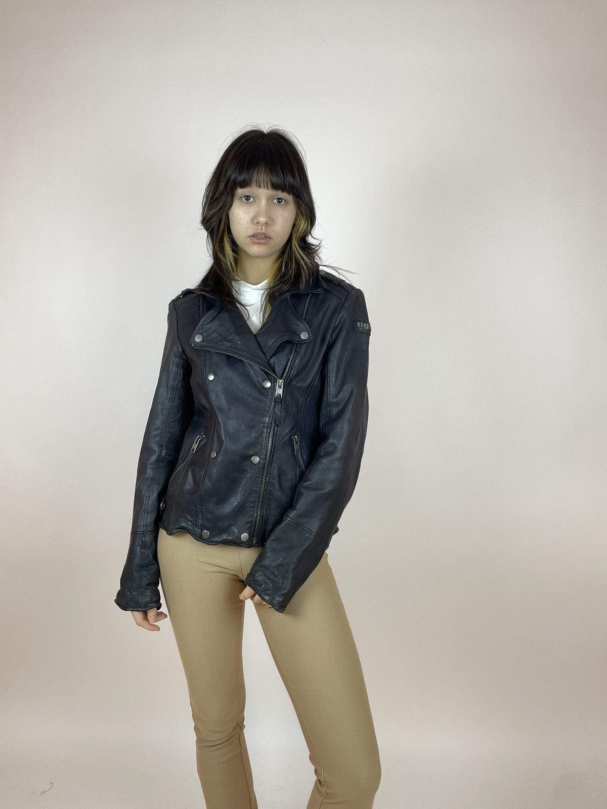 Vintage × tigha Tigha leather Jacket Womens black biker jacket size Large Size L / US 10 / IT 46 - 1 Thumbnail