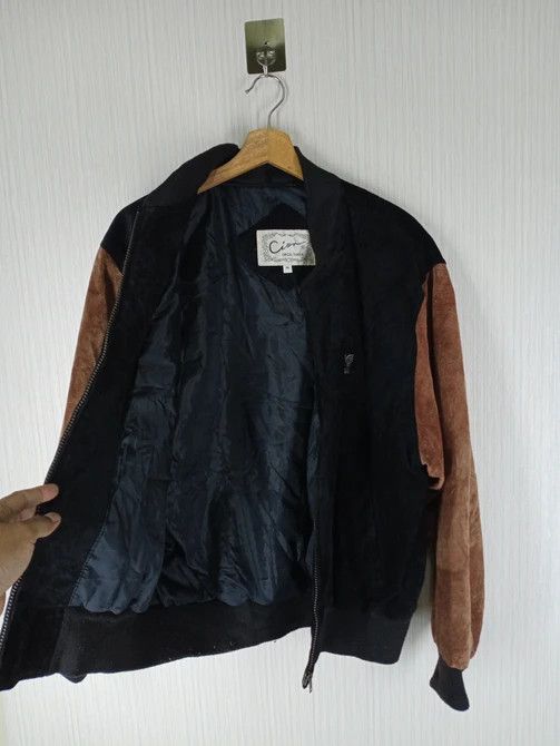 Japanese Brand RARE VINTAGE MARIOGIO ALEXIO SUEDE LEATHER ZIPPER JACKET Size US L / EU 52-54 / 3 - 8 Thumbnail