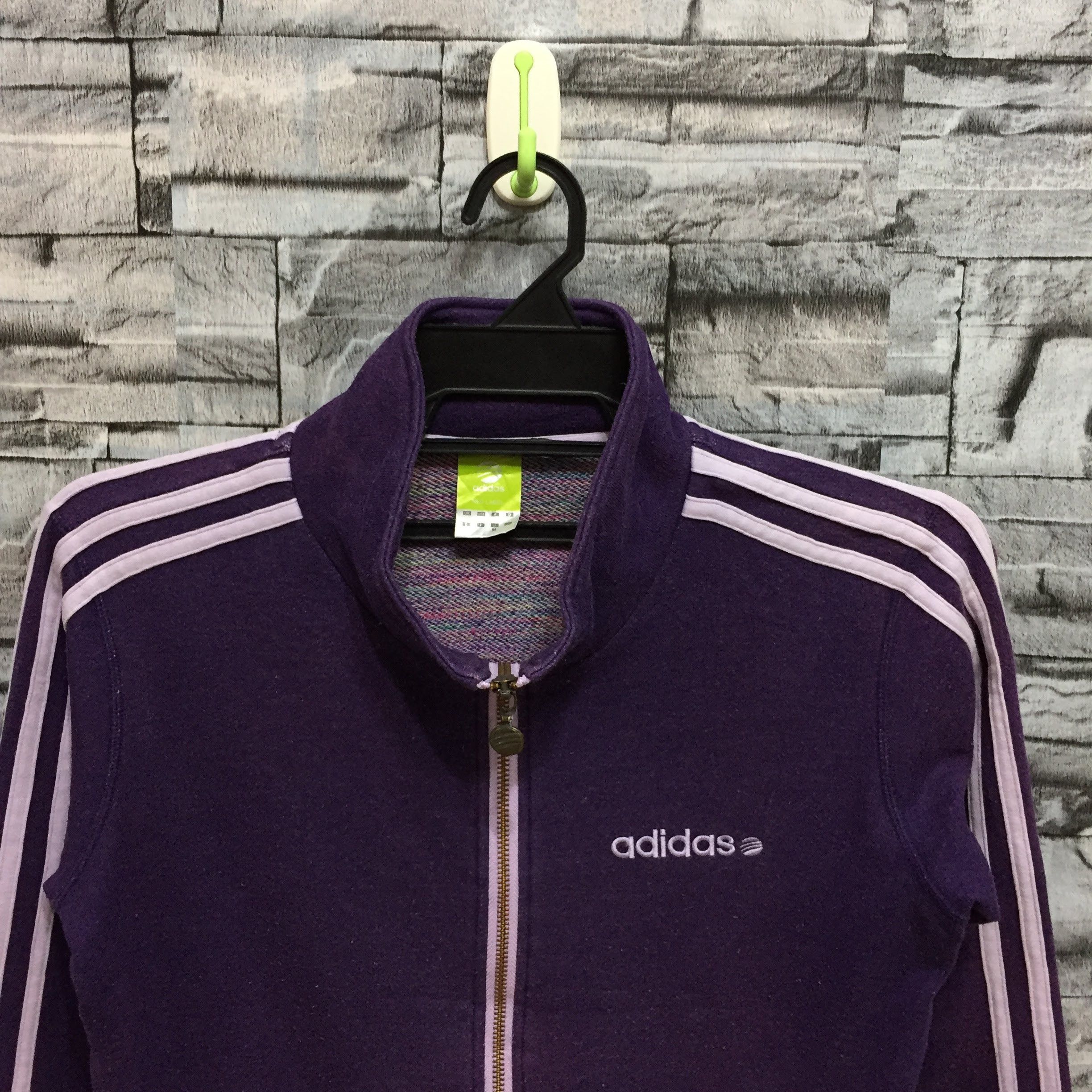 Adidas Vintage Adidas sweatshirt embroidered stripe Size US M / EU 48-50 / 2 - 3 Thumbnail