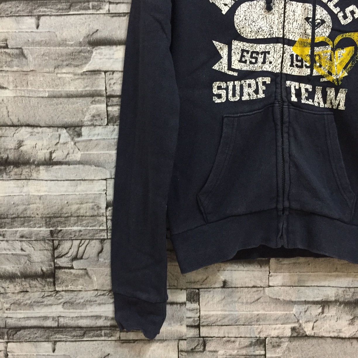 Vintage Vintage Roxy hoodie big logo surf skate Size L / US 10 / IT 46 - 5 Thumbnail