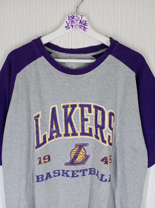 Vintage Early 00s Lakers NBA Big Logo Tshirt