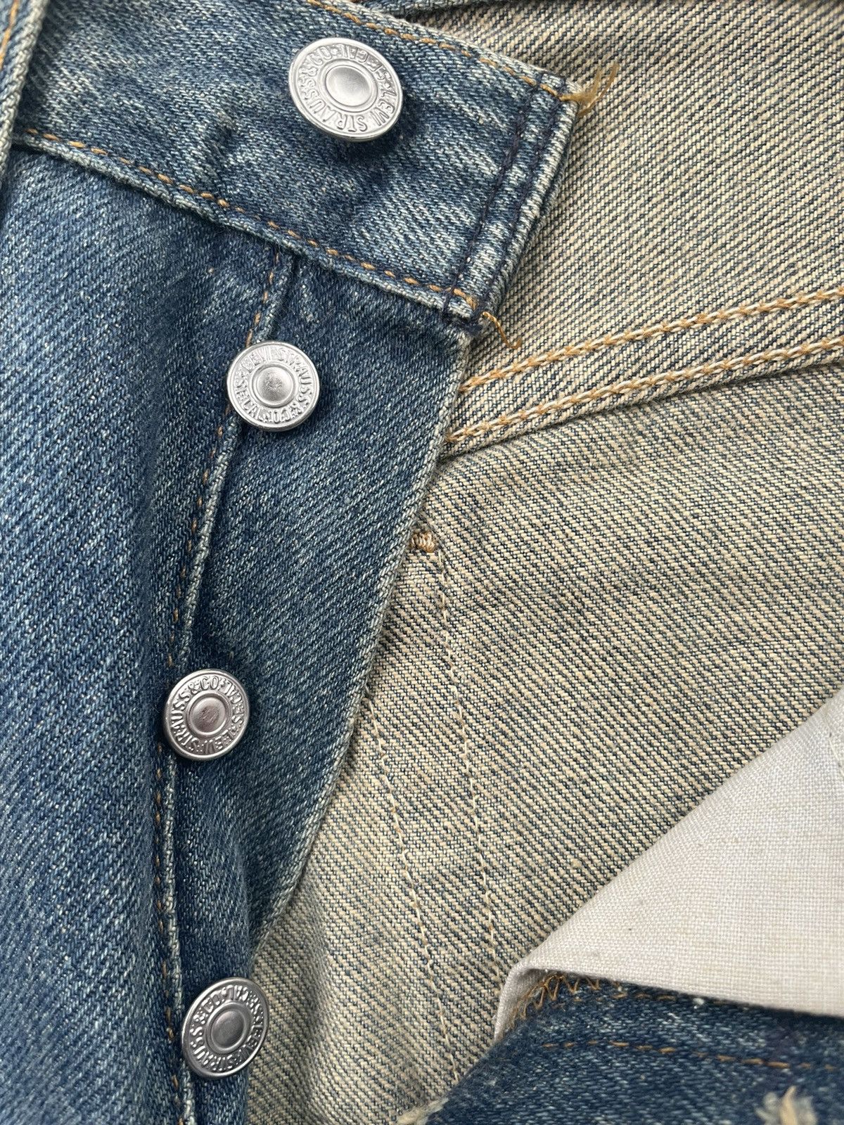 Levi's Vintage Levi’s 501 e 1993 Usa Stone Wash Size US 26 / EU 42 - 17 Thumbnail