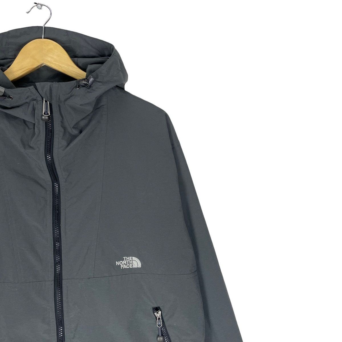 The North Face ❄️THE NORTH FACE HOODIE WINDBREAKER LIGHT JACKET Size US M / EU 48-50 / 2 - 3 Thumbnail
