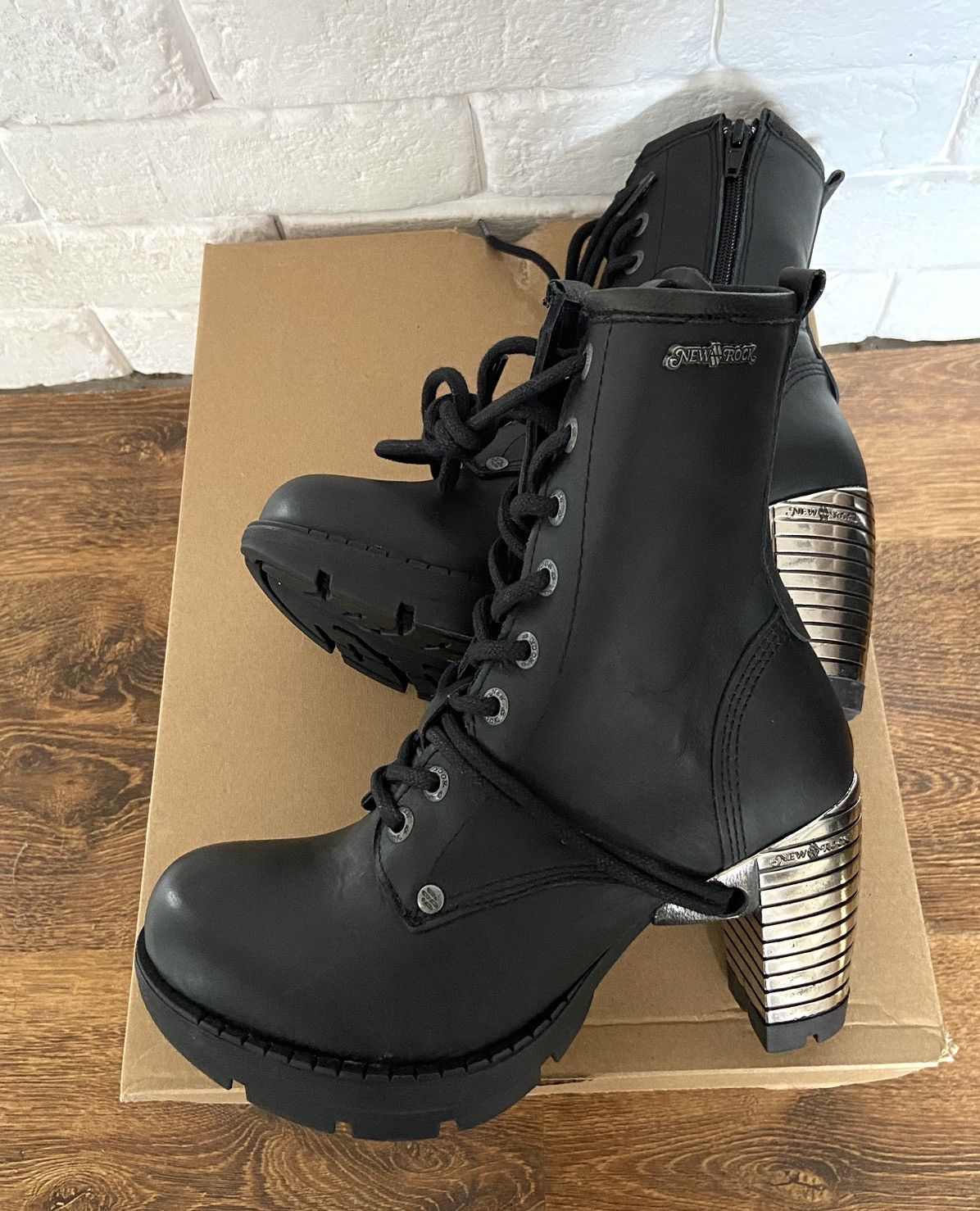 New Rock New Rock New boots size.36 Size US 5 / IT 35 - 2 Thumbnail