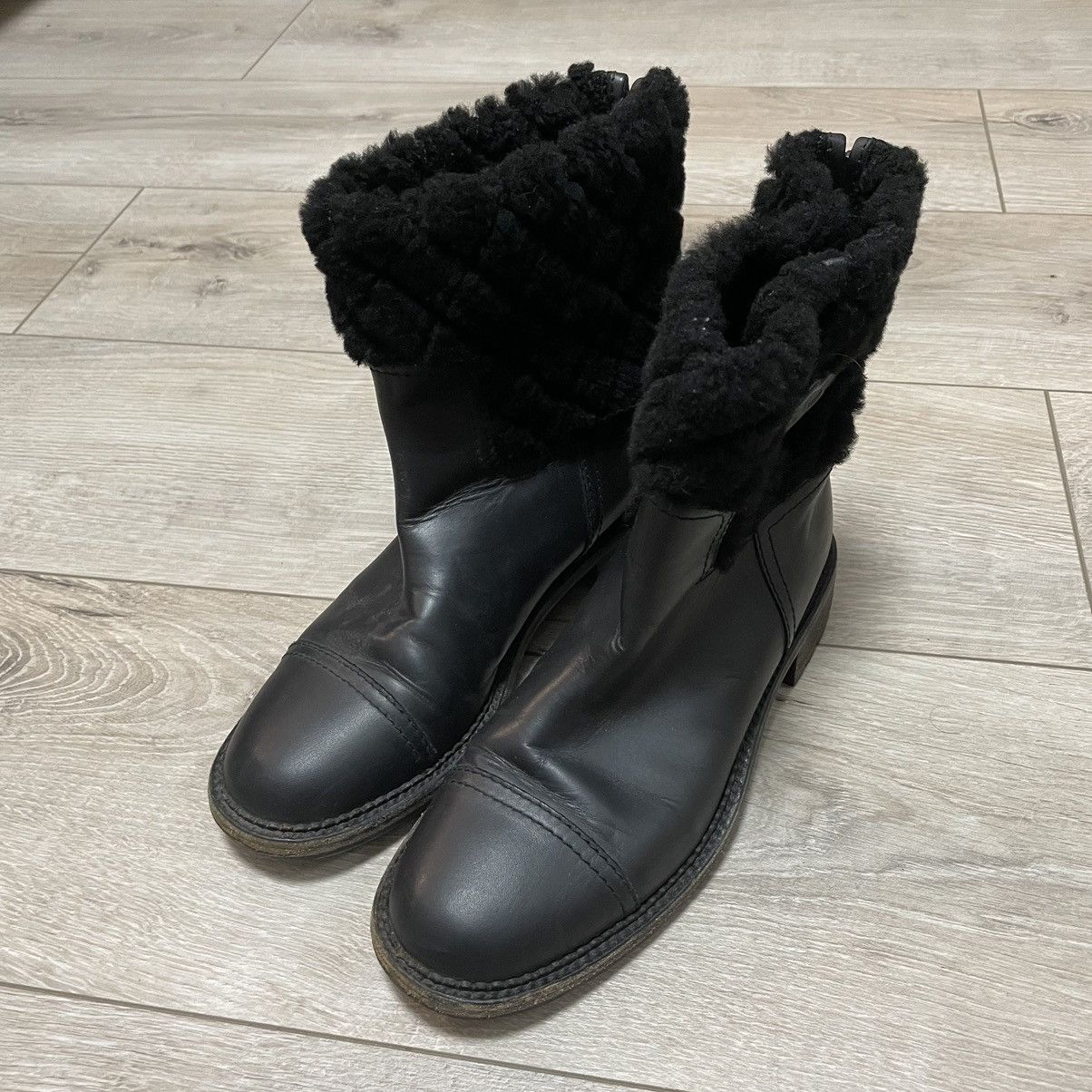 Chanel Chanel boots Size US 6 / IT 36 - 1 Thumbnail