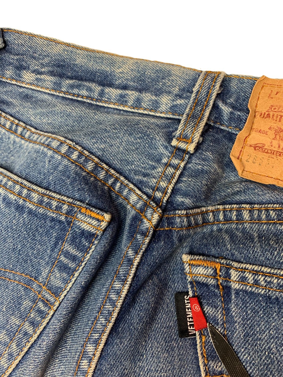 Vetements Vetements Levi’s Logo Jeans Size US 30 / EU 46 - 7 Thumbnail
