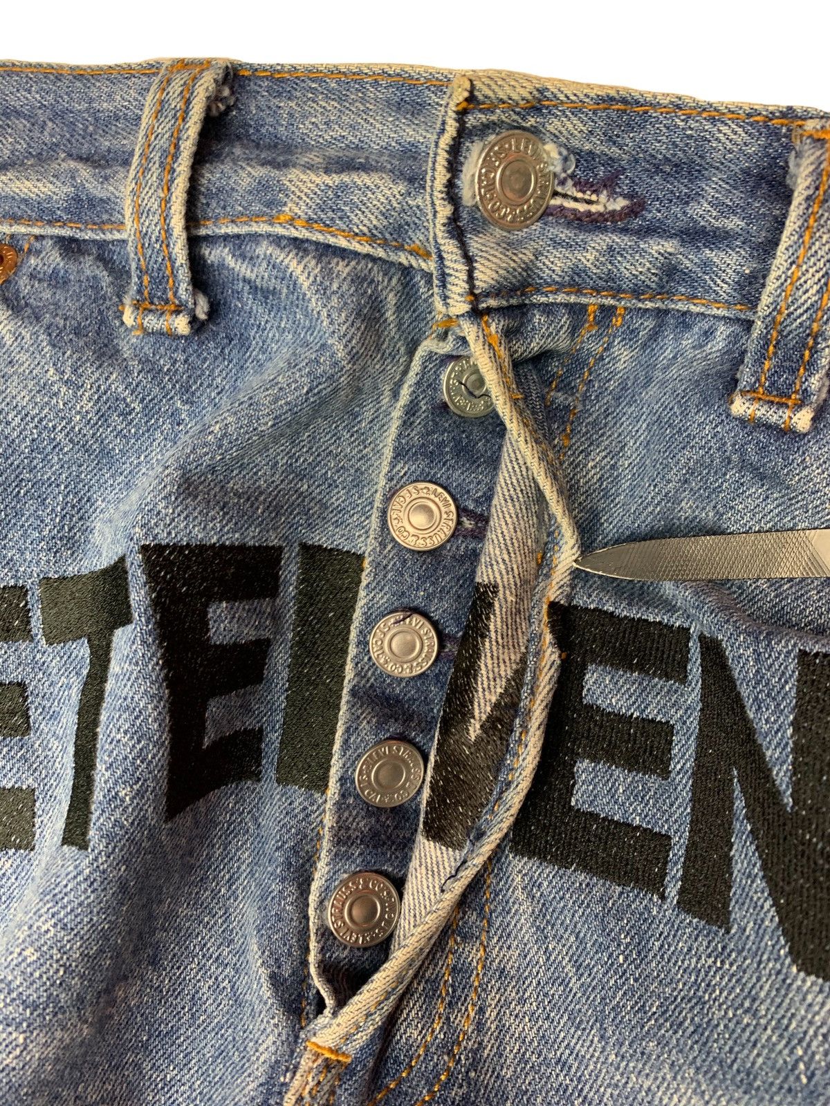 Vetements Vetements Levi’s Logo Jeans Size US 30 / EU 46 - 6 Thumbnail