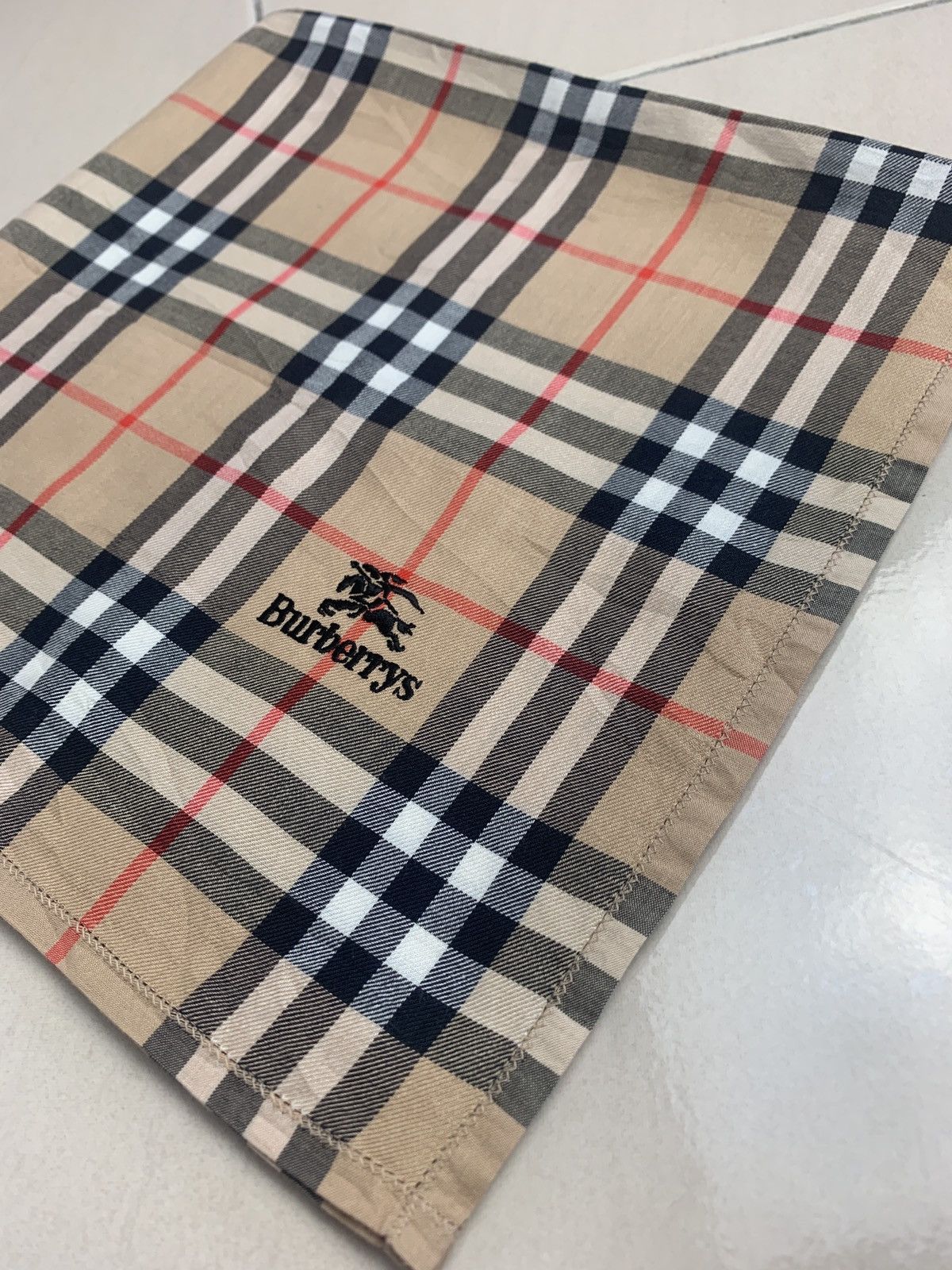 Burberry Burberry Nova Check Handkechief Pocketsquares Size ONE SIZE - 9 Thumbnail