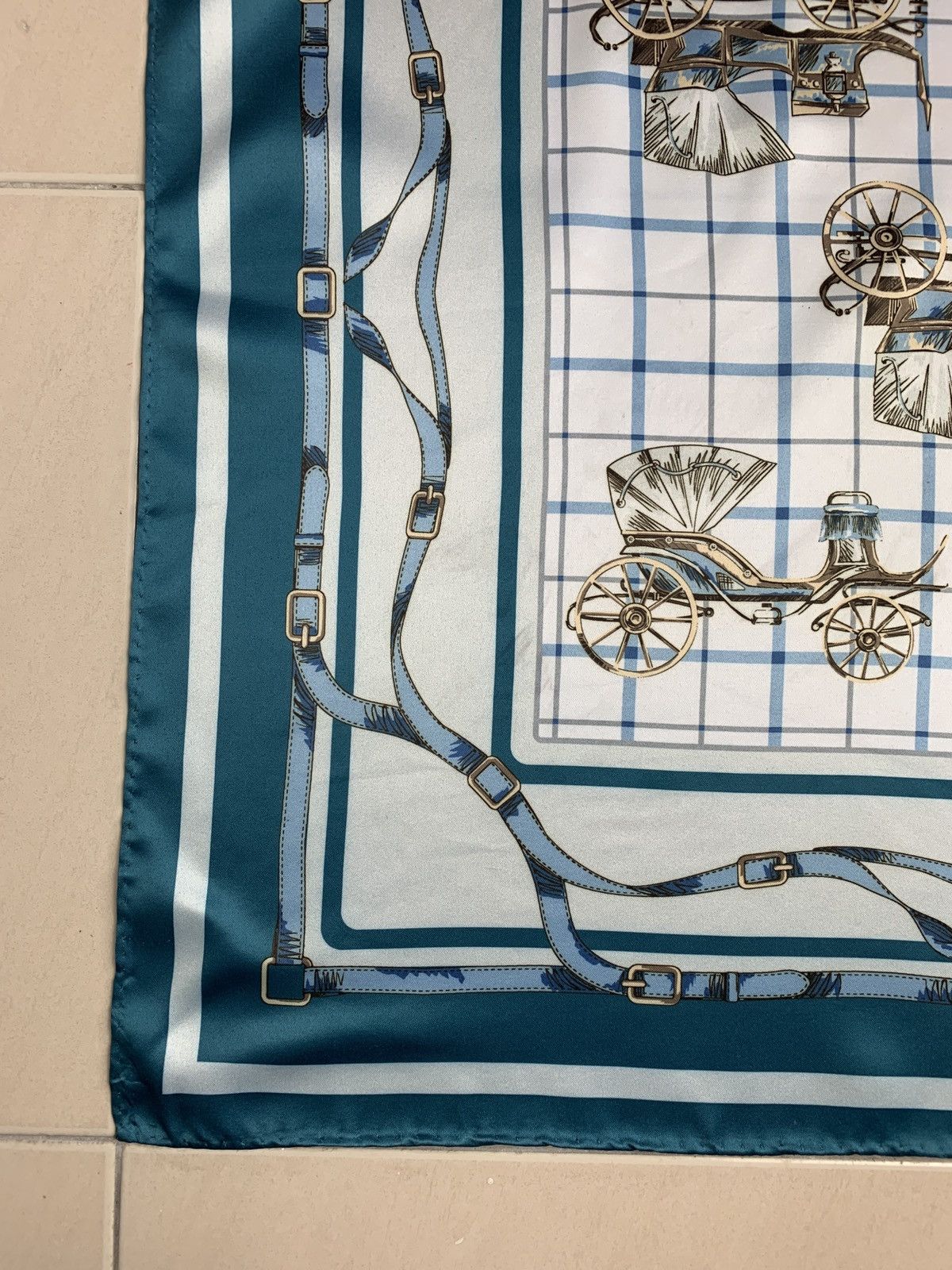 Vintage Designer Handkerchief Pocketsquares Size ONE SIZE - 7 Thumbnail