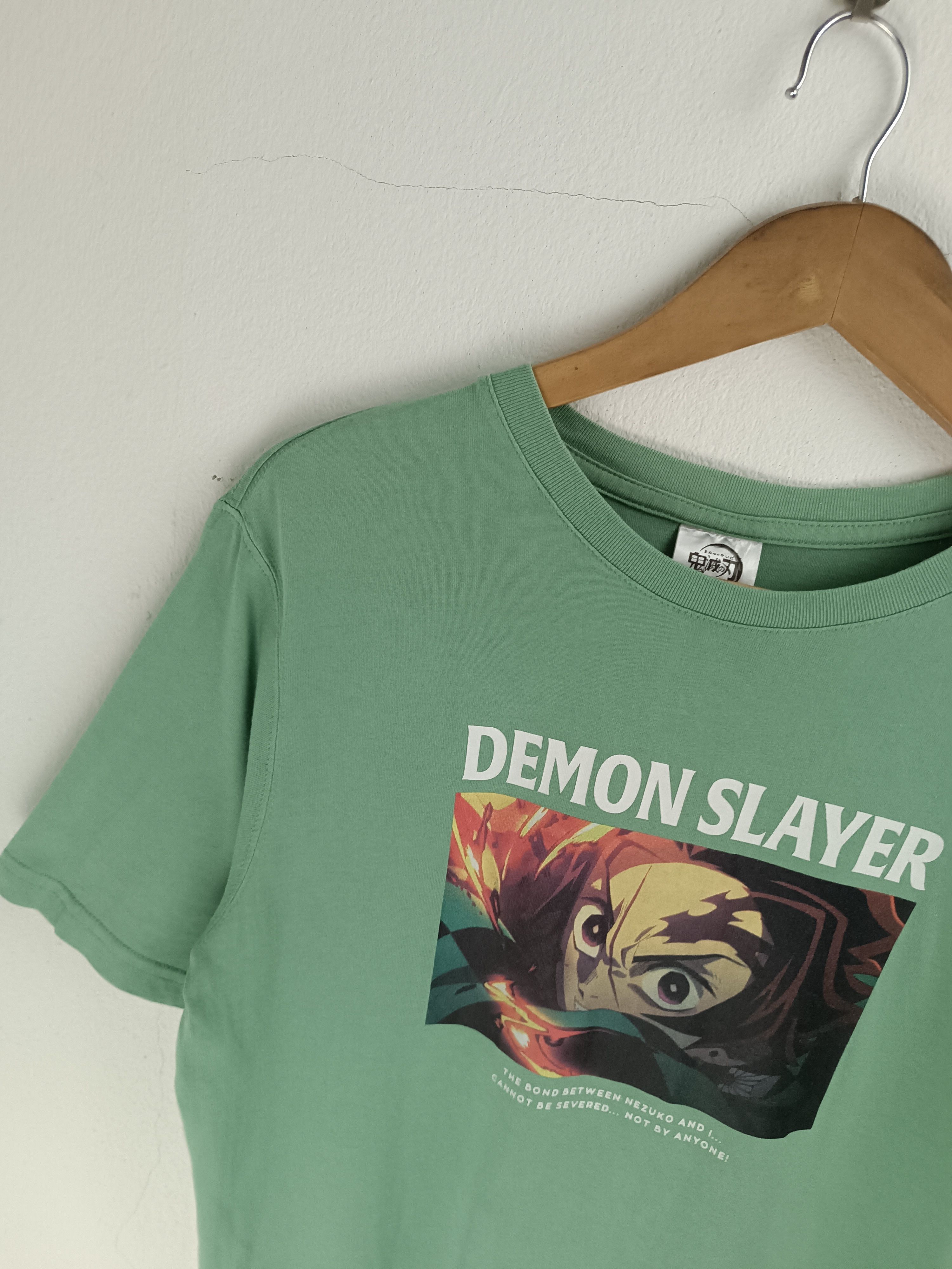Anime DEMON SLAYER 'KIMETSU NO YAIBA' (jujutsu kaisen one piece) Size US S / EU 44-46 / 1 - 6 Thumbnail