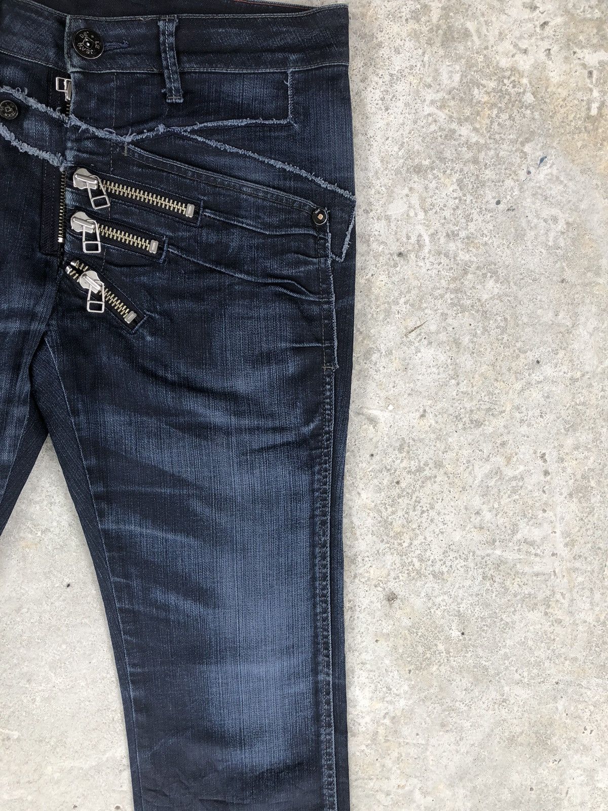 Marithe + Francois Girbaud Marithe Francois Girbaud Distressed Jeans Size US 34 / EU 50 - 5 Thumbnail