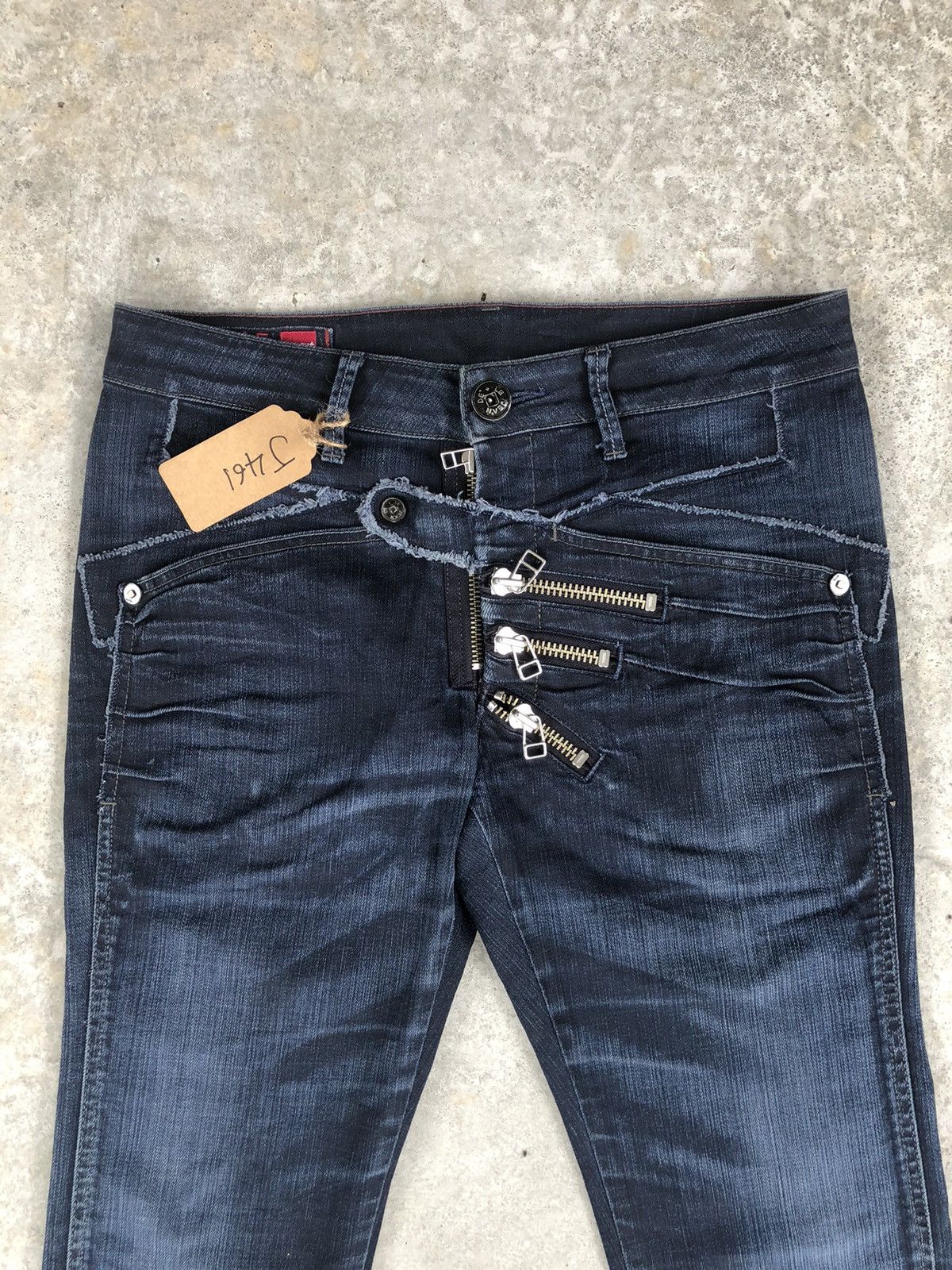Marithe + Francois Girbaud Marithe Francois Girbaud Distressed Jeans Size US 34 / EU 50 - 13 Thumbnail