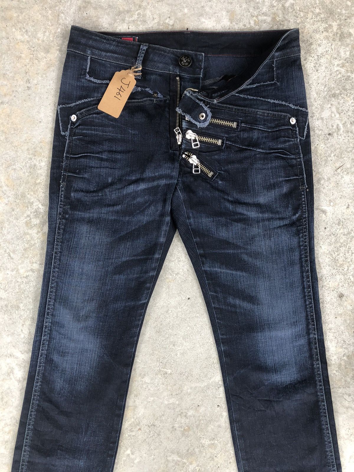Marithe + Francois Girbaud Marithe Francois Girbaud Distressed Jeans Size US 34 / EU 50 - 3 Thumbnail