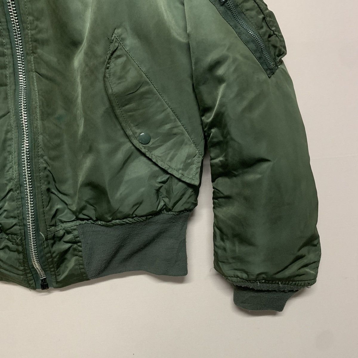 Alpha Industries Vintage Alpha Reversable Bomber Jacket Medium Size Size US M / EU 48-50 / 2 - 3 Thumbnail