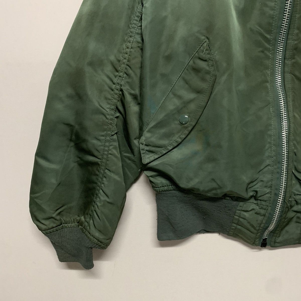 Alpha Industries Vintage Alpha Reversable Bomber Jacket Medium Size Size US M / EU 48-50 / 2 - 2 Thumbnail
