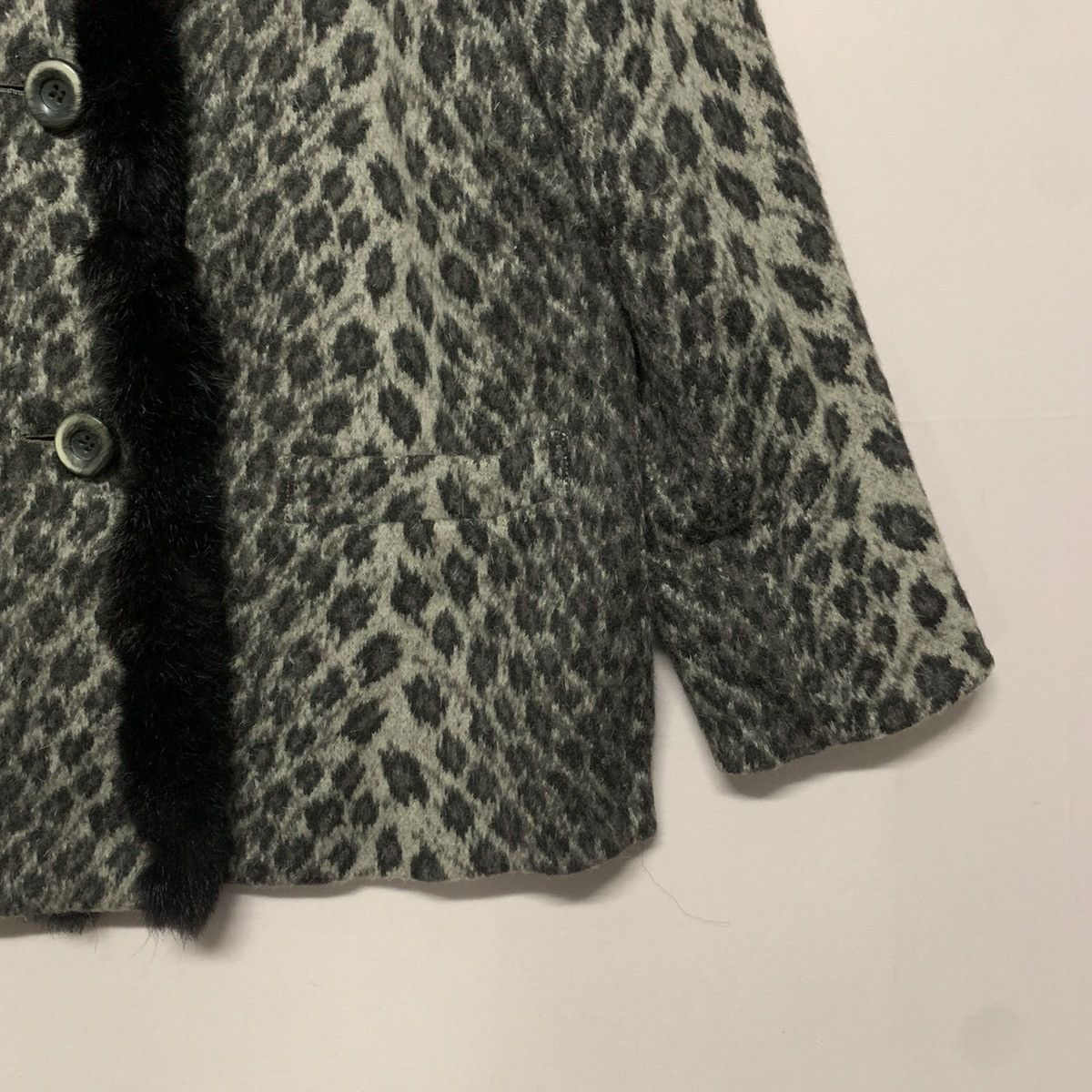 Japanese Brand × Vintage Vintage Ruciano Leopard RARE Double Breast Fur Jacket & Coat Size M / US 6-8 / IT 42-44 - 3 Thumbnail