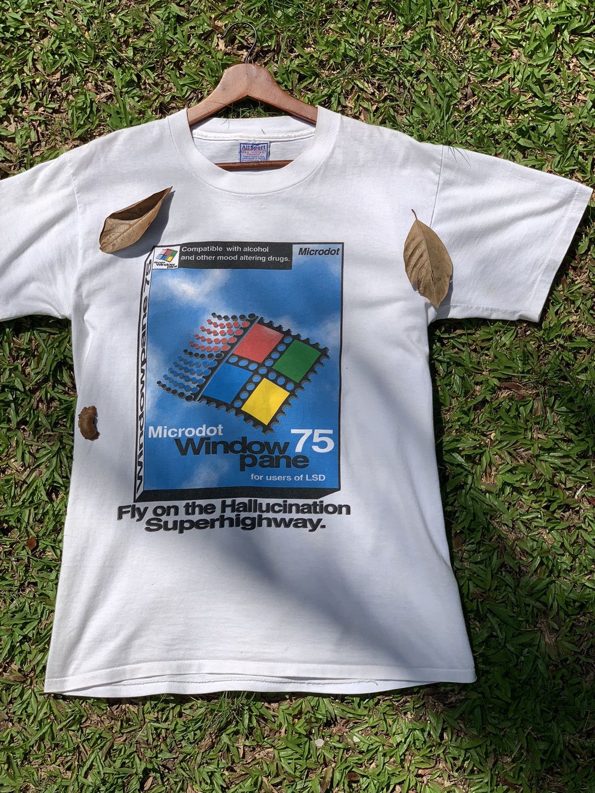 LSDworldpeace × Vintage Vintage 90s LSD microdots parody microsoft Size US L / EU 52-54 / 3 - 8 Thumbnail