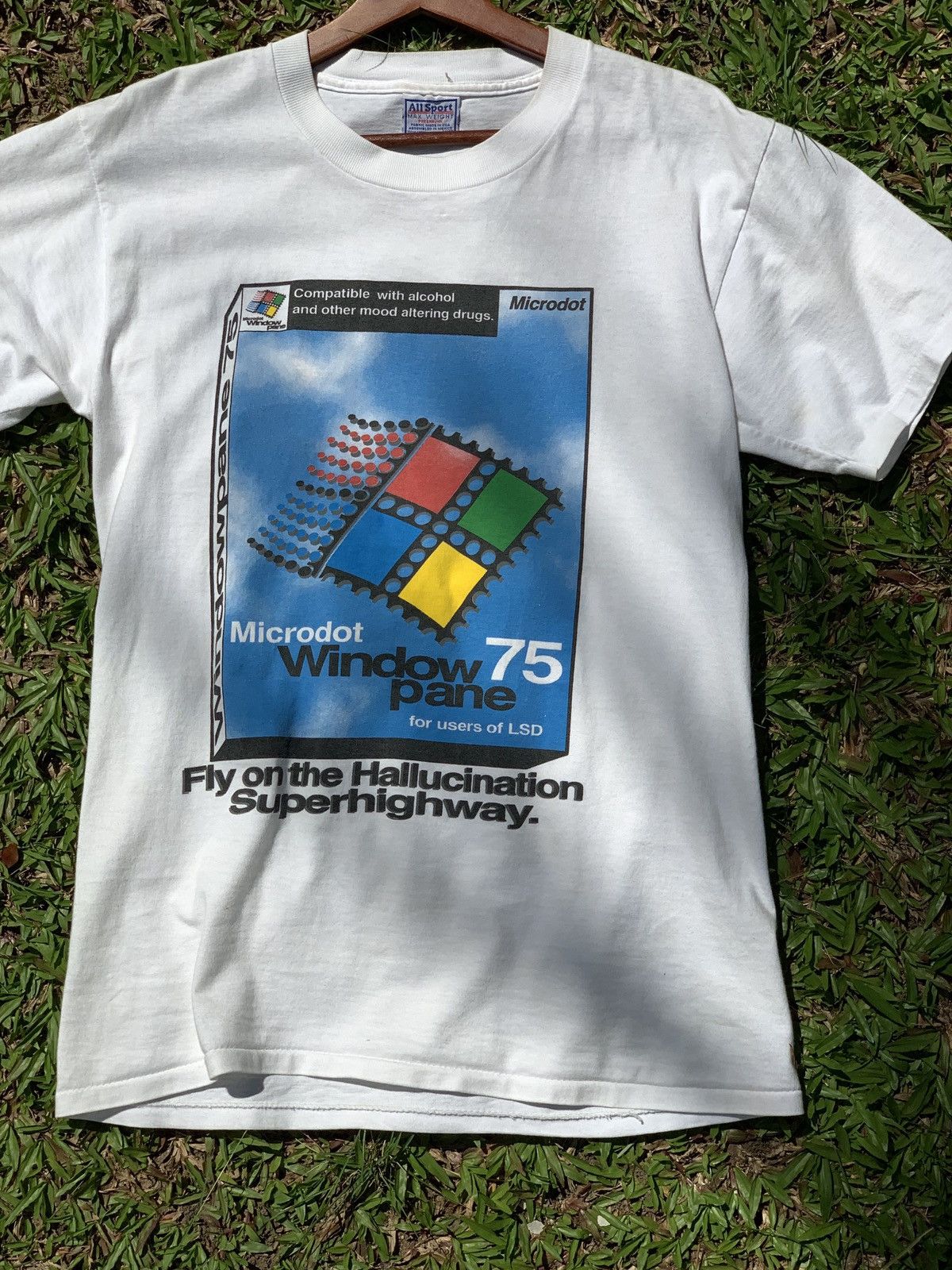 LSDworldpeace × Vintage Vintage 90s LSD microdots parody microsoft Size US L / EU 52-54 / 3 - 9 Thumbnail