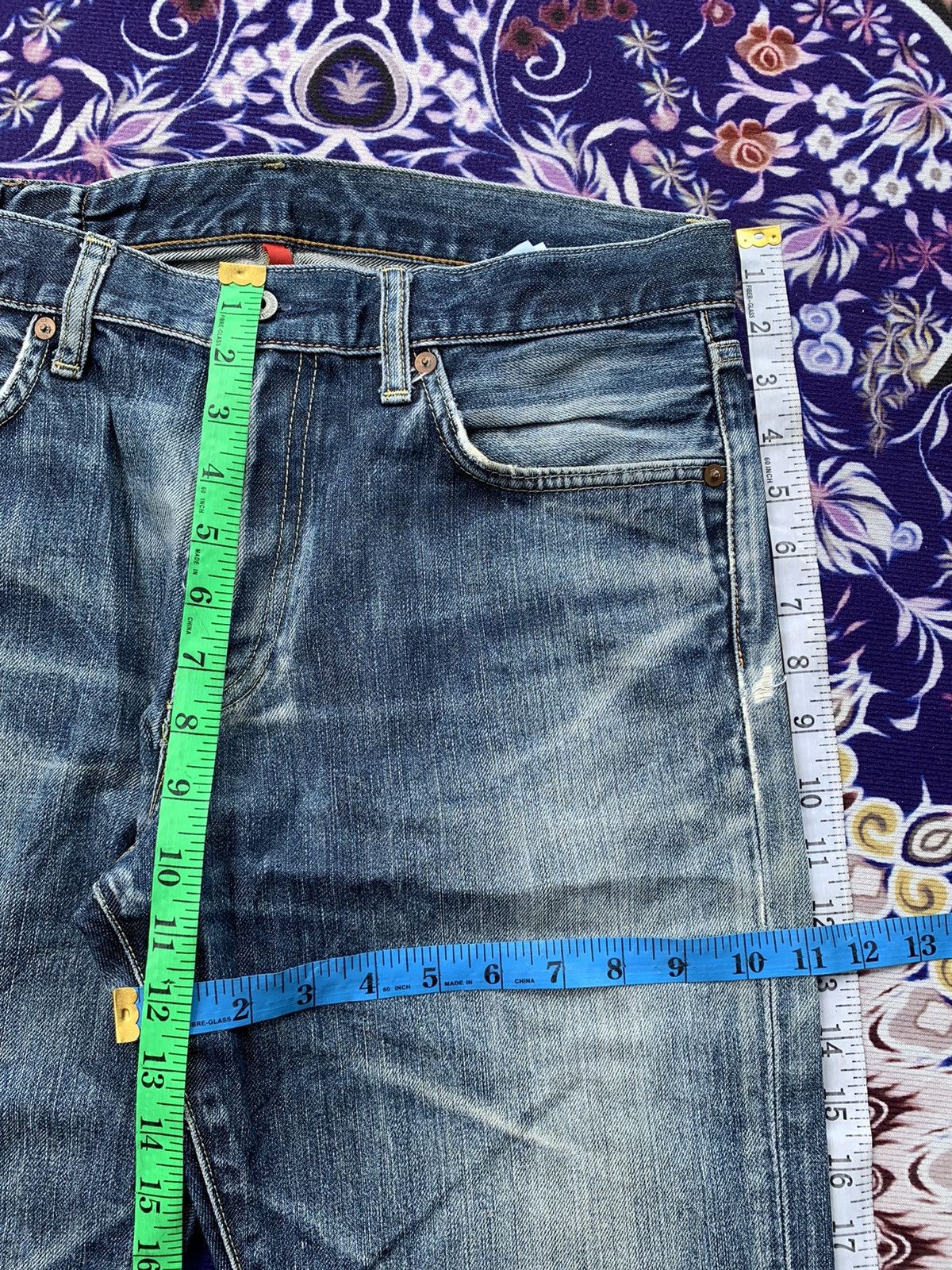 Uniqlo Japanese Uniqlo Nice Faded Distresed Denim Size US 34 / EU 50 - 18 Thumbnail