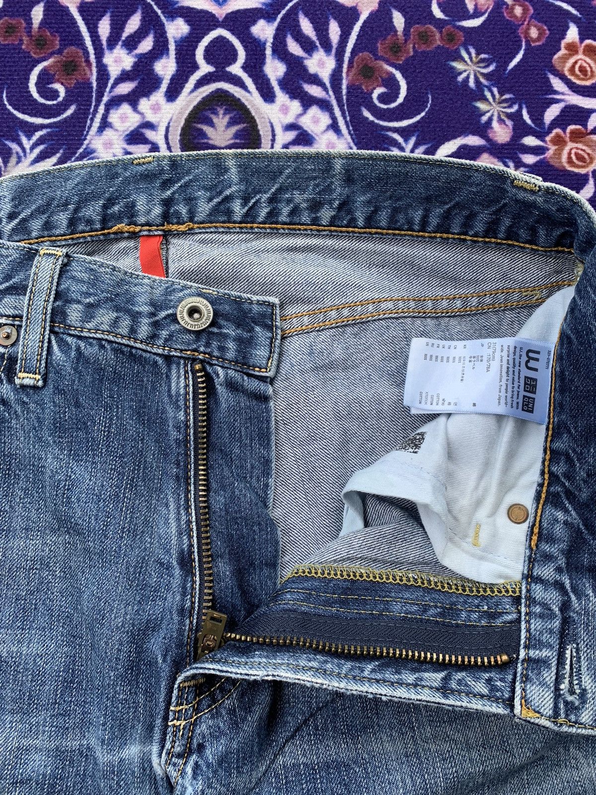 Japanese Brand Uniqlo Faded Wash Denim Size US 32 / EU 48 - 7 Thumbnail