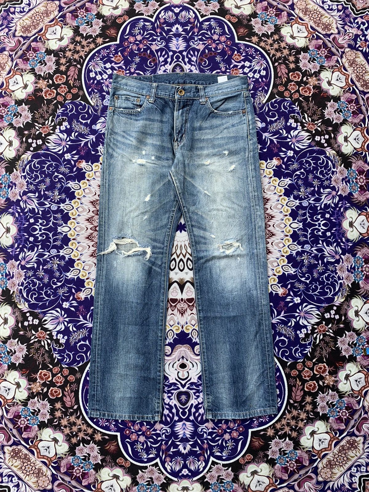 Japanese Brand Uniqlo Distressed Denim Size US 34 / EU 50 - 2 Thumbnail