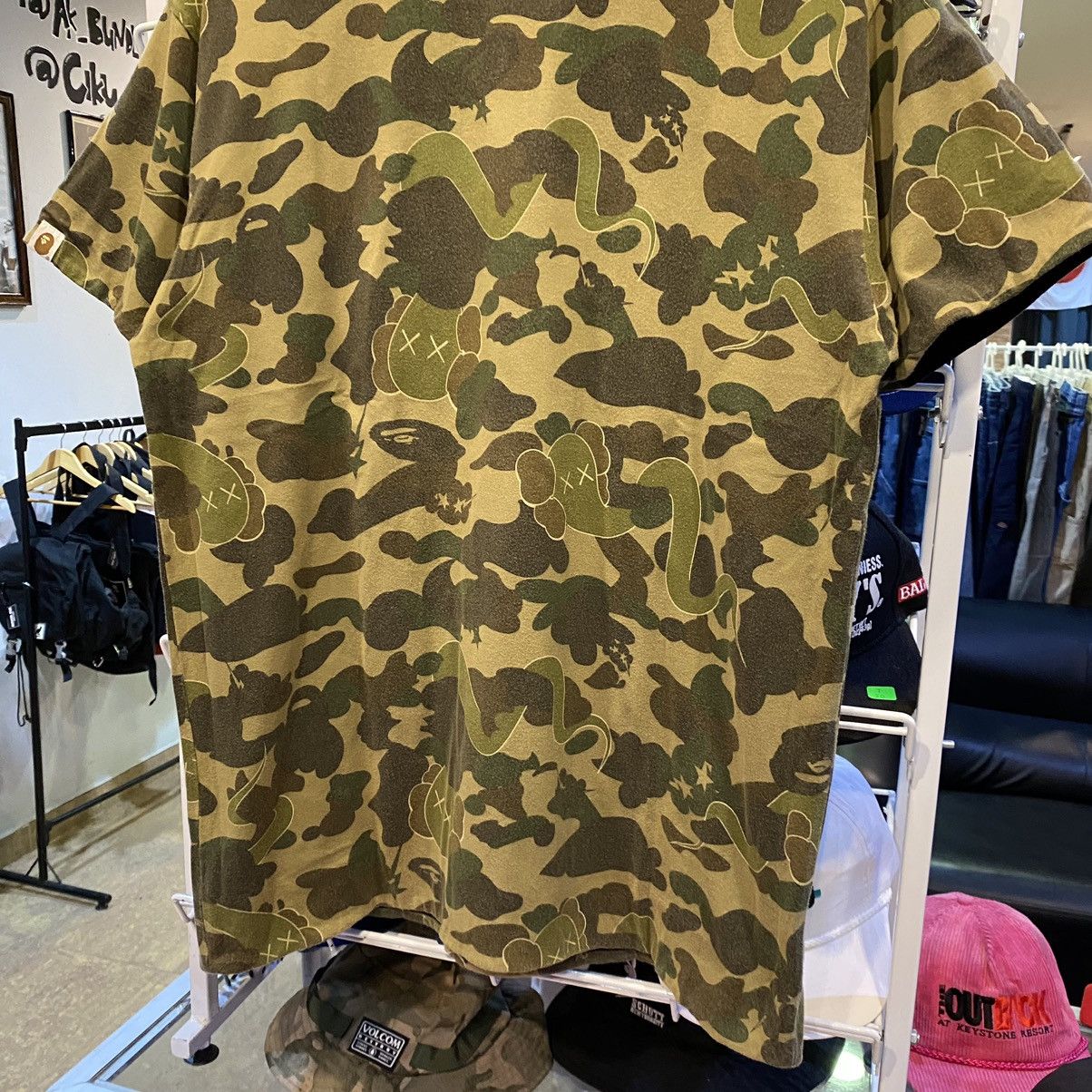 Bape × Kaws Bape x Kaws Camo Reversible Tee Size US L / EU 52-54 / 3 - 6 Thumbnail