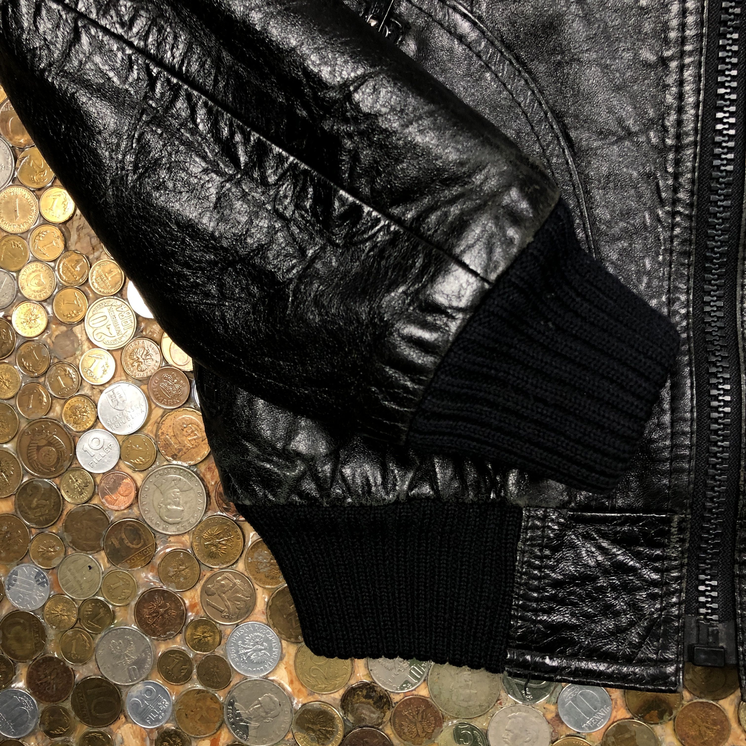 Vintage Vintage Leather Bomber jacket 90's Size S / US 4 / IT 40 - 3 Thumbnail