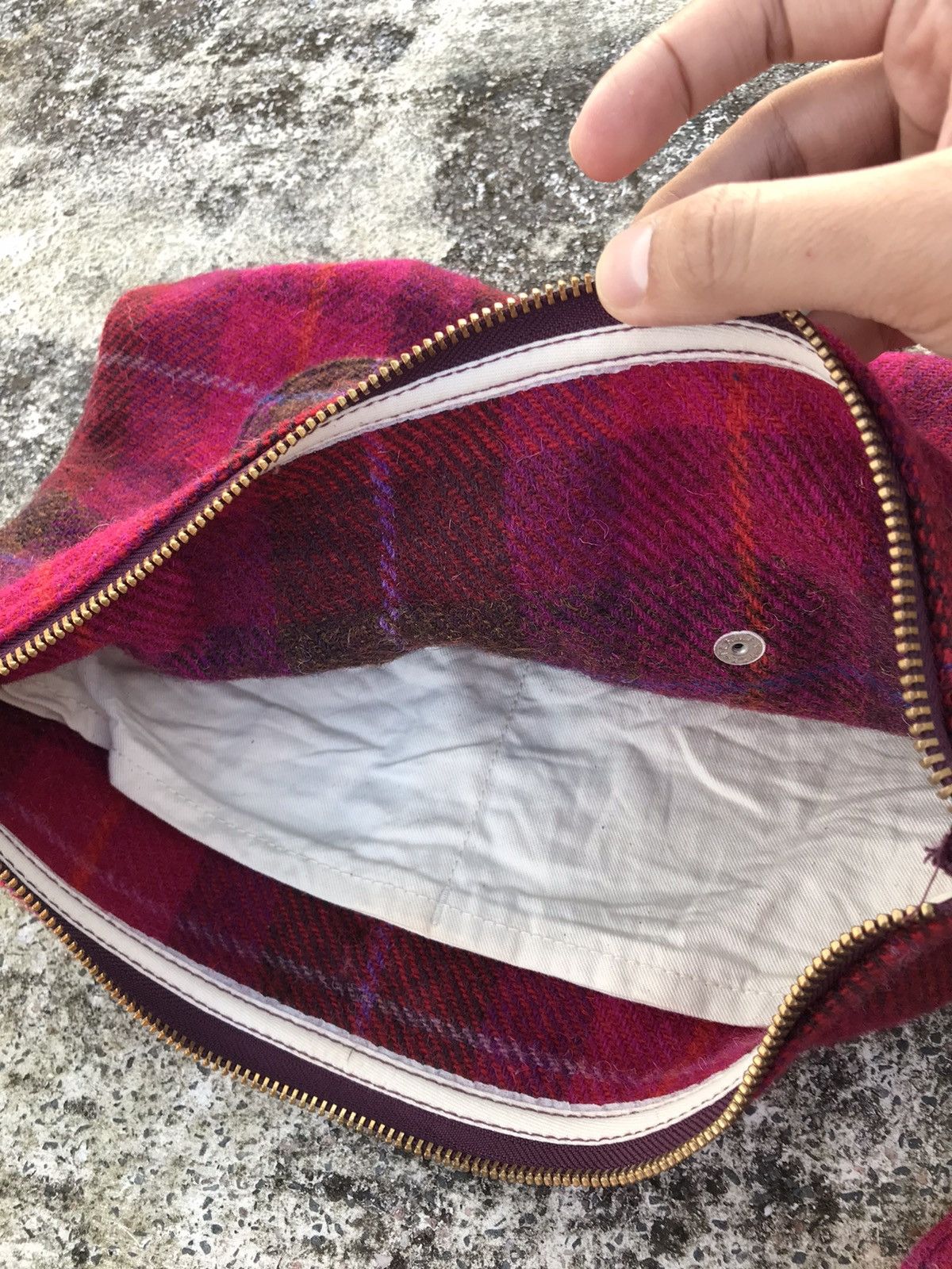 Harris Tweed Vintage Harris Tweed x Lee Union Made Clutch Bag Size ONE SIZE - 7 Thumbnail