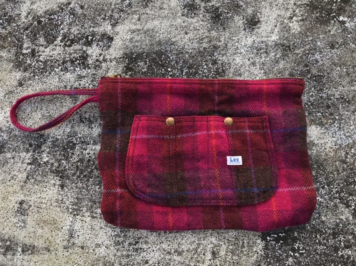 Harris Tweed Vintage Harris Tweed x Lee Union Made Clutch Bag Size ONE SIZE - 1 Thumbnail