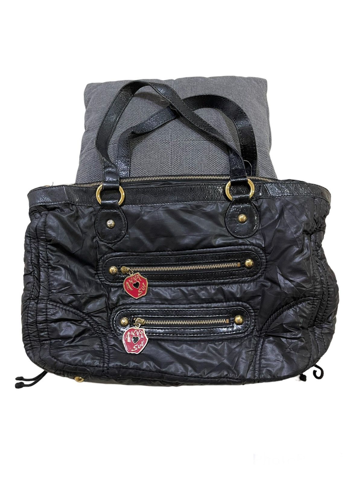 BLACK ANNA SUI MULTI COMPARTMENT HANDLE BAG