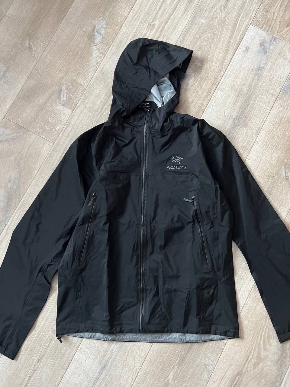 Arc'teryx Beta LT GORE-TEX ブラック Lサイズ VTG Arcteryx Beta LT GORE-TEX Packable Wind Rain Hurricane