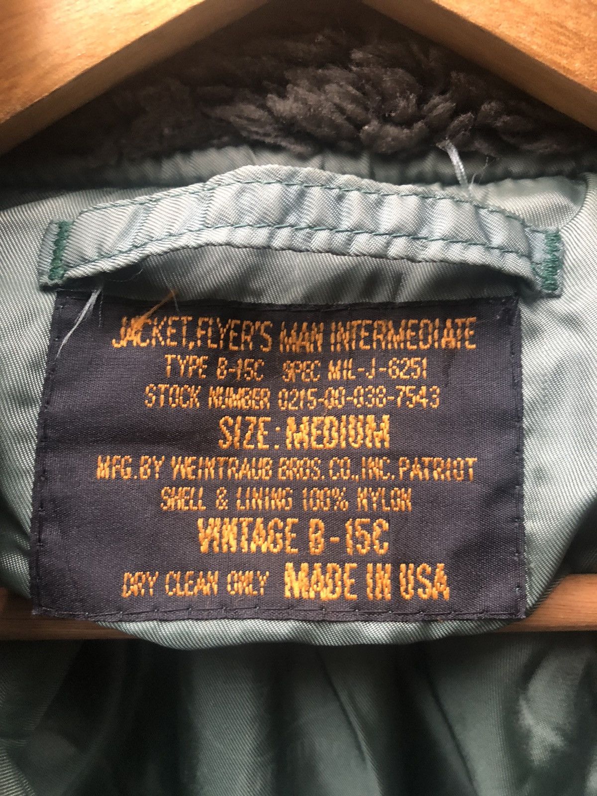 IDEA 🟢Us Air Force Sherpa Distressed Green Bomber Jackets Size US M / EU 48-50 / 2 - 11 Thumbnail