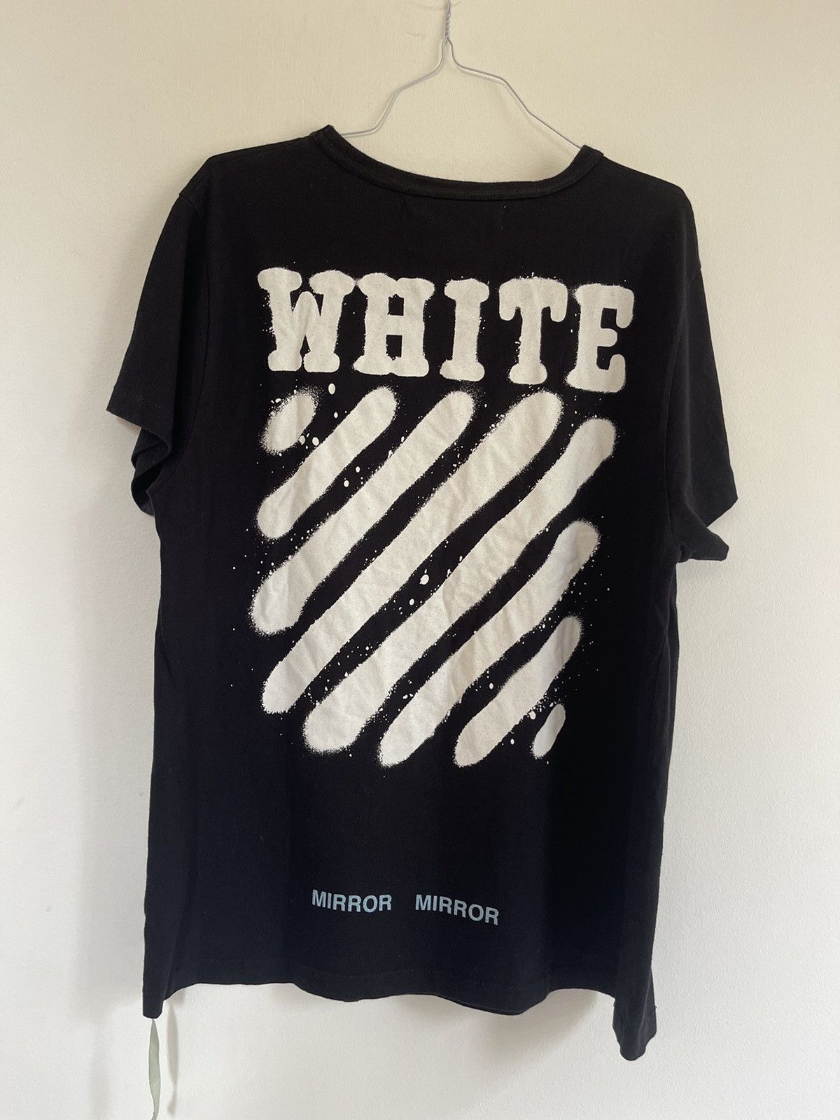 Off white spray paint TEE