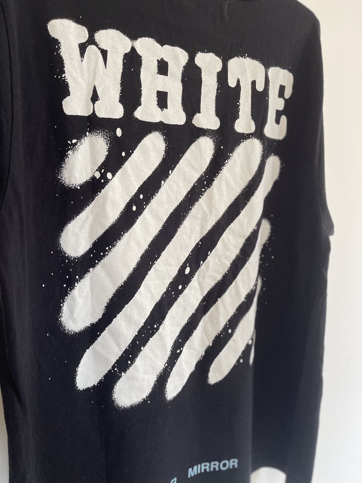 Off white spray paint TEE