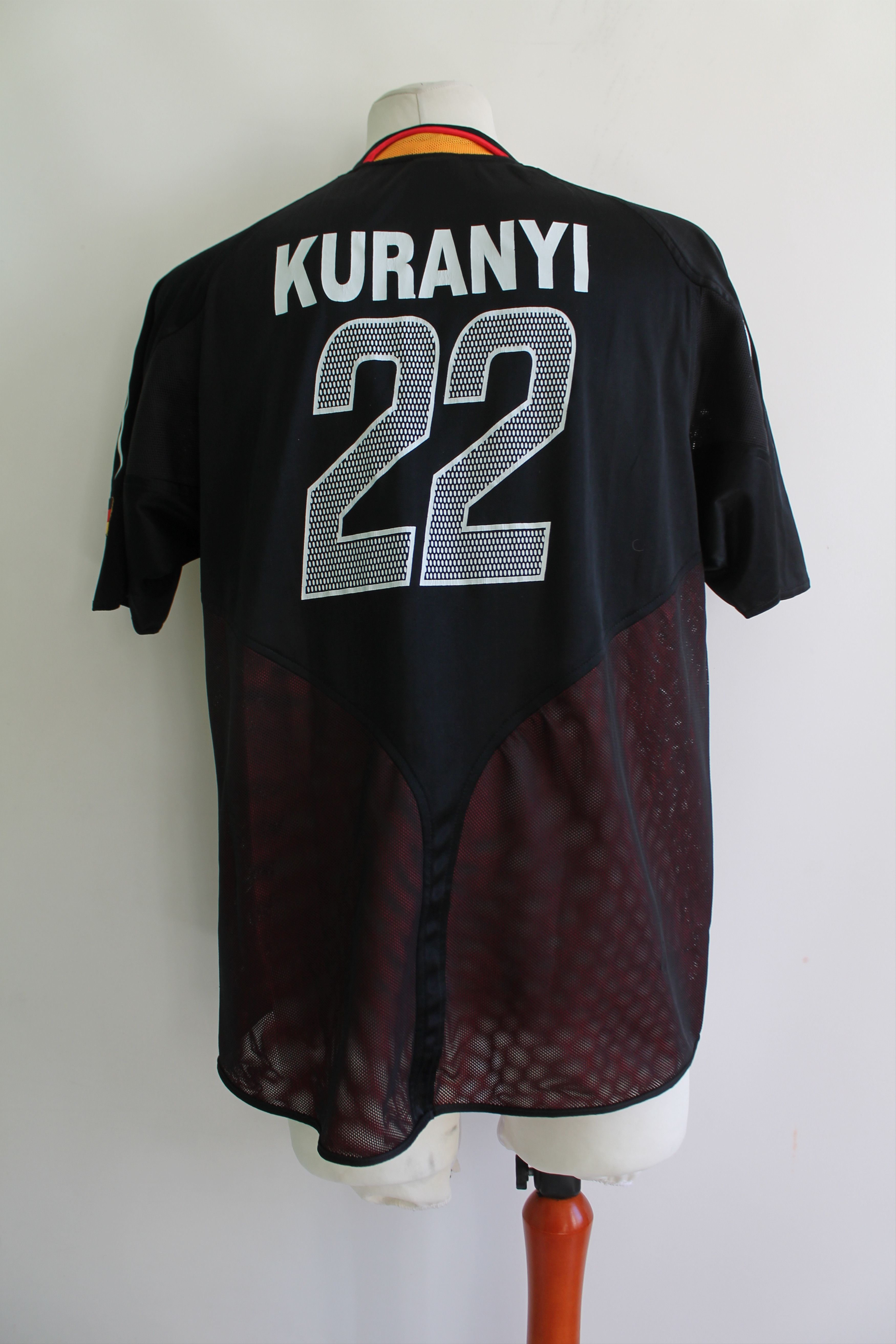 Vintage 2004 / 05 KURANYI 22 Germany Away REPLICA jersey shirt Size US L / EU 52-54 / 3 - 7 Thumbnail