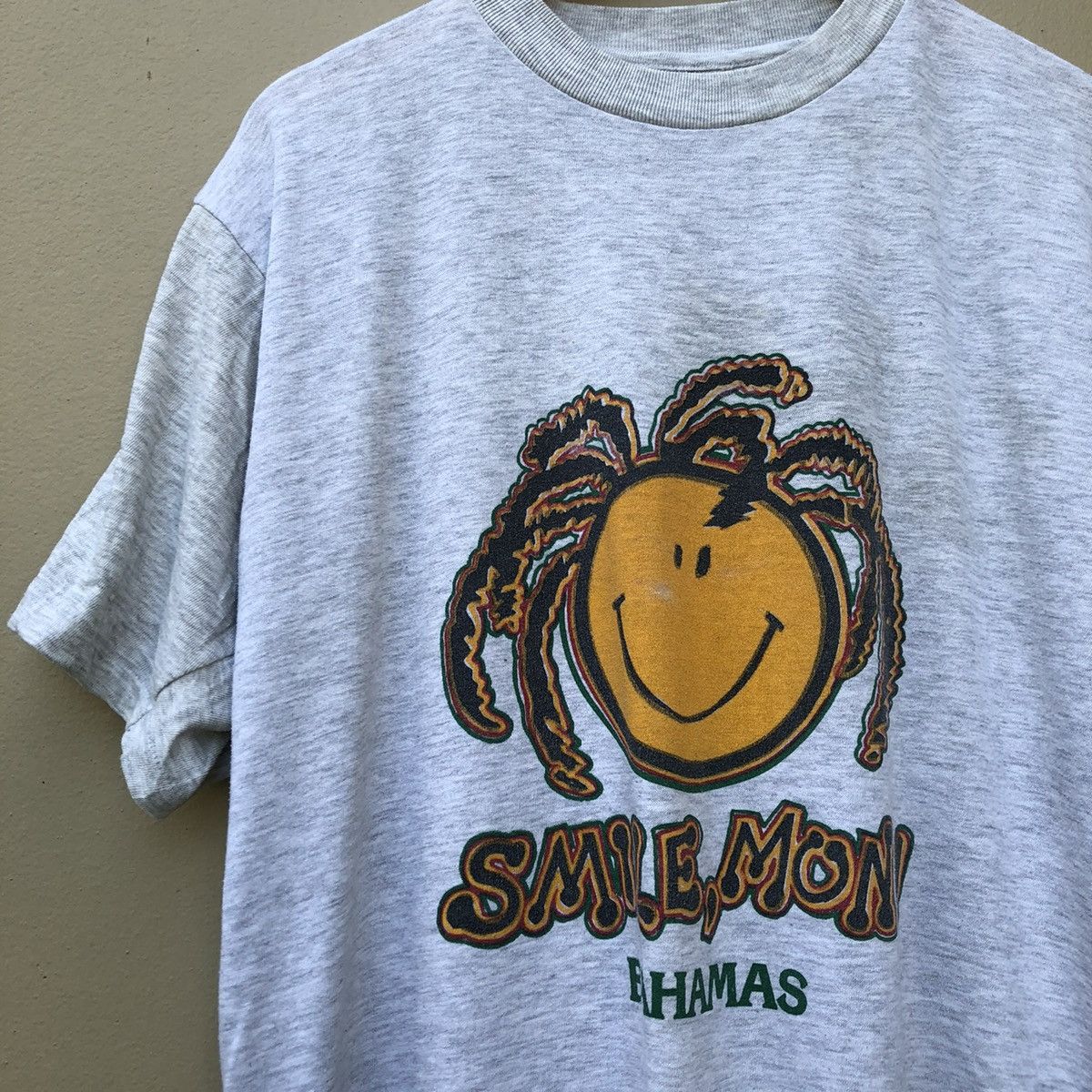 Vintage Vintage smiley bahamas 90s tee Size US L / EU 52-54 / 3 - 2 Thumbnail
