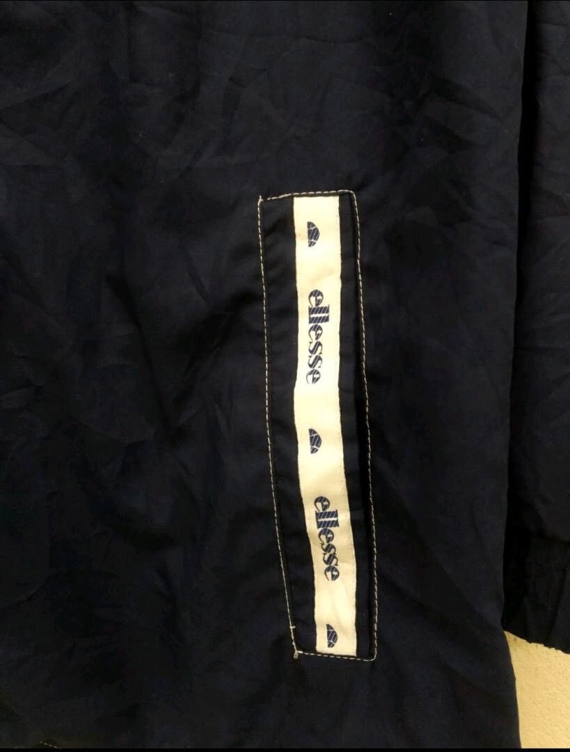 Ellesse Vintage Ellesse Embroidery Small Logo Light Jacket Size US L / EU 52-54 / 3 - 6 Thumbnail