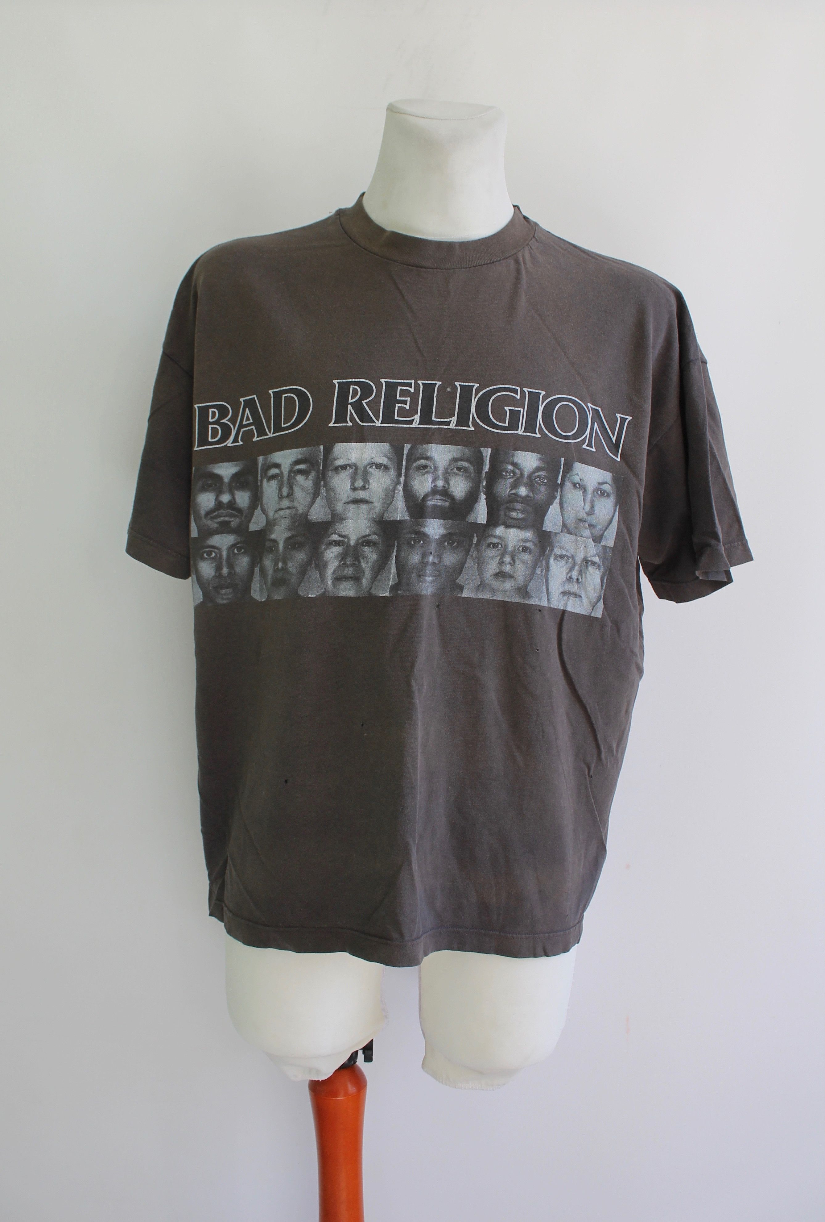 Band Tees 90's Bad Religion The Gray Race band tee rock XL trashed Size US XL / EU 56 / 4 - 5 Thumbnail