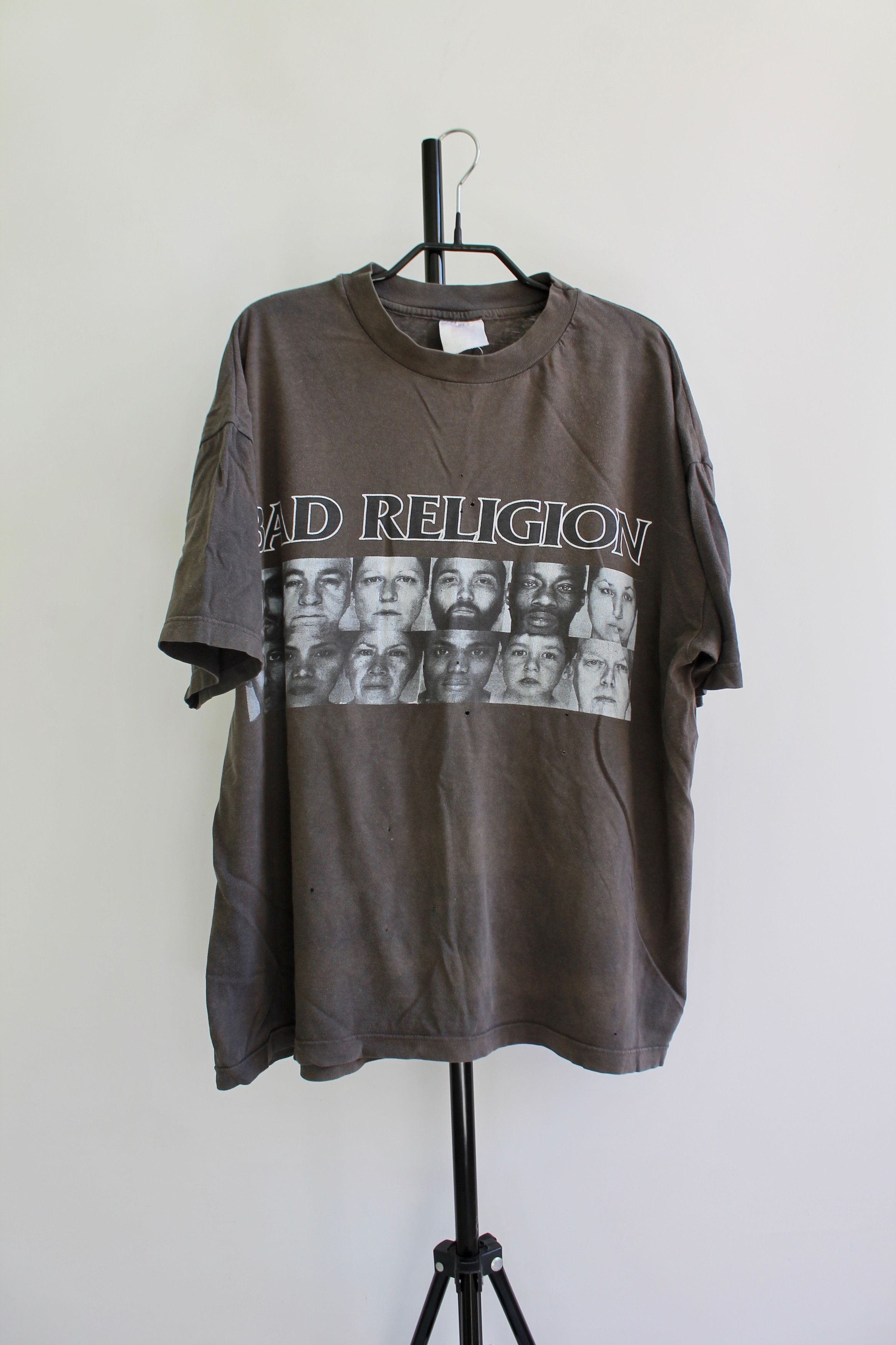 Band Tees 90's Bad Religion The Gray Race band tee rock XL trashed Size US XL / EU 56 / 4 - 2 Thumbnail