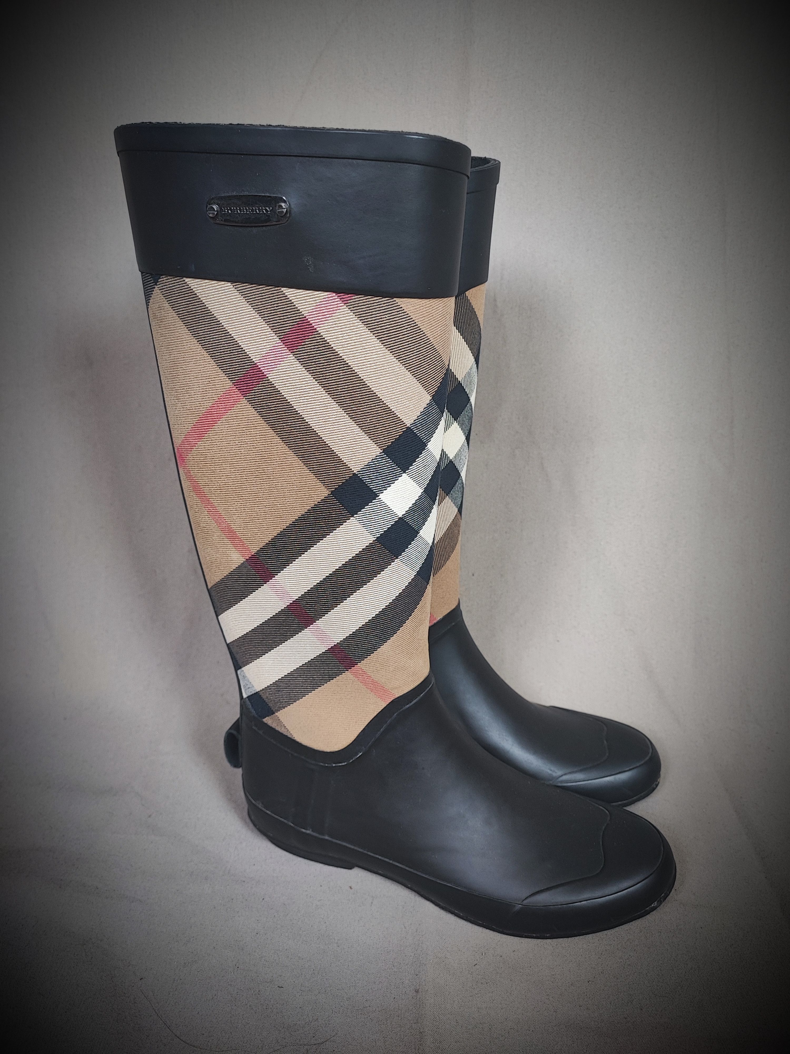 Burberry Burberry Rain Boots Size US 6.5 / IT 36.5 - 2 Thumbnail