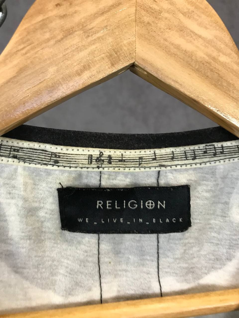 Other Religion skulls overprinted tee Size US S / EU 44-46 / 1 - 3 Thumbnail