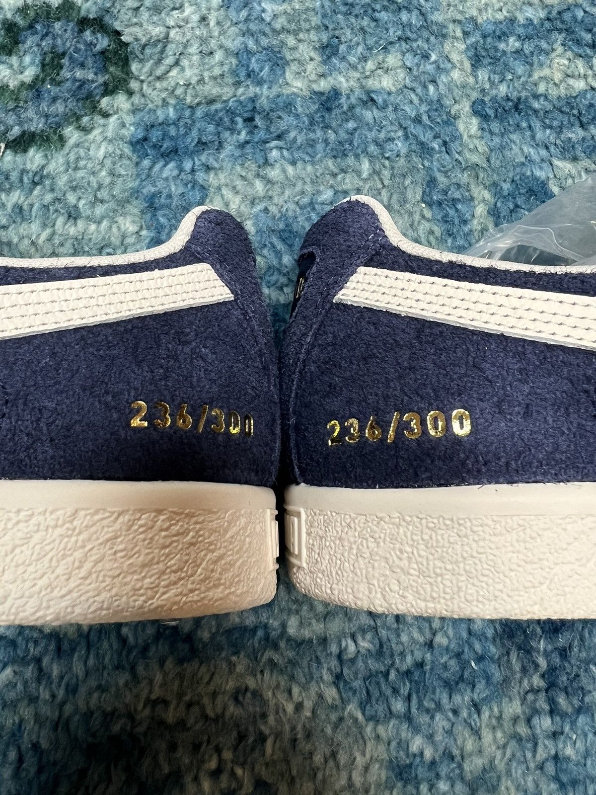 END. × Puma END. X Puma Clyde OG 300 Pairs Size US 11 / EU 44 - 2 Thumbnail