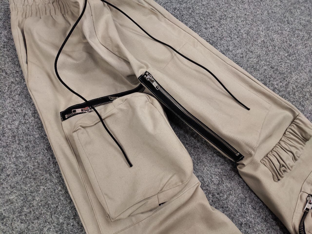 Japanese Brand Vintage 90's Japanese Baggy Multi Pocket Zip Cargo Pants Size US 34 / EU 50 - 12 Thumbnail